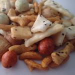 Japanese Wholesale Food Healthy Grain Snacks Mixed Rice Cracker&Peanuts Snack