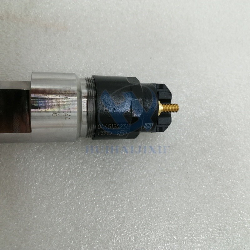 Construction Machinery Engine Parts Fuel Injector 04504488 For DEUTZ TCD6.1 Injection 045-04488