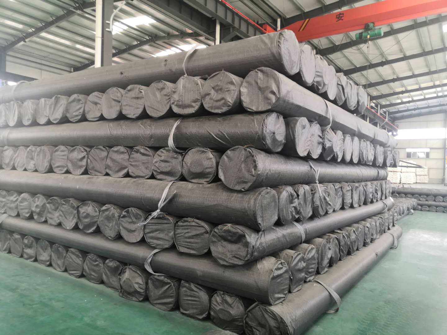 Isolation Function HDPE Geomembrane Liner for Fish Farming 1mm 1.5mm Thickness