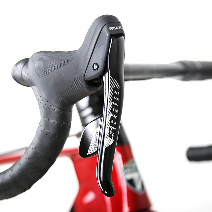 700C Carbon Fiber Road Bike R5 Disc Brake With SRAM RIVAL-22 Speed Groupset