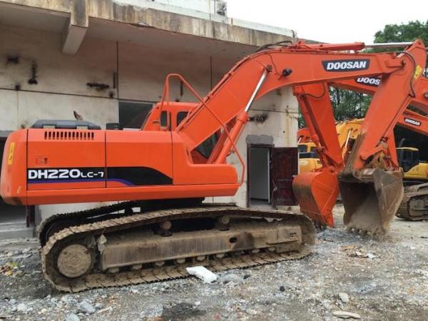 Buy cheap Good used excavator machine DOOSAN DH220LC-7 2009 made, original paint from wholesalers