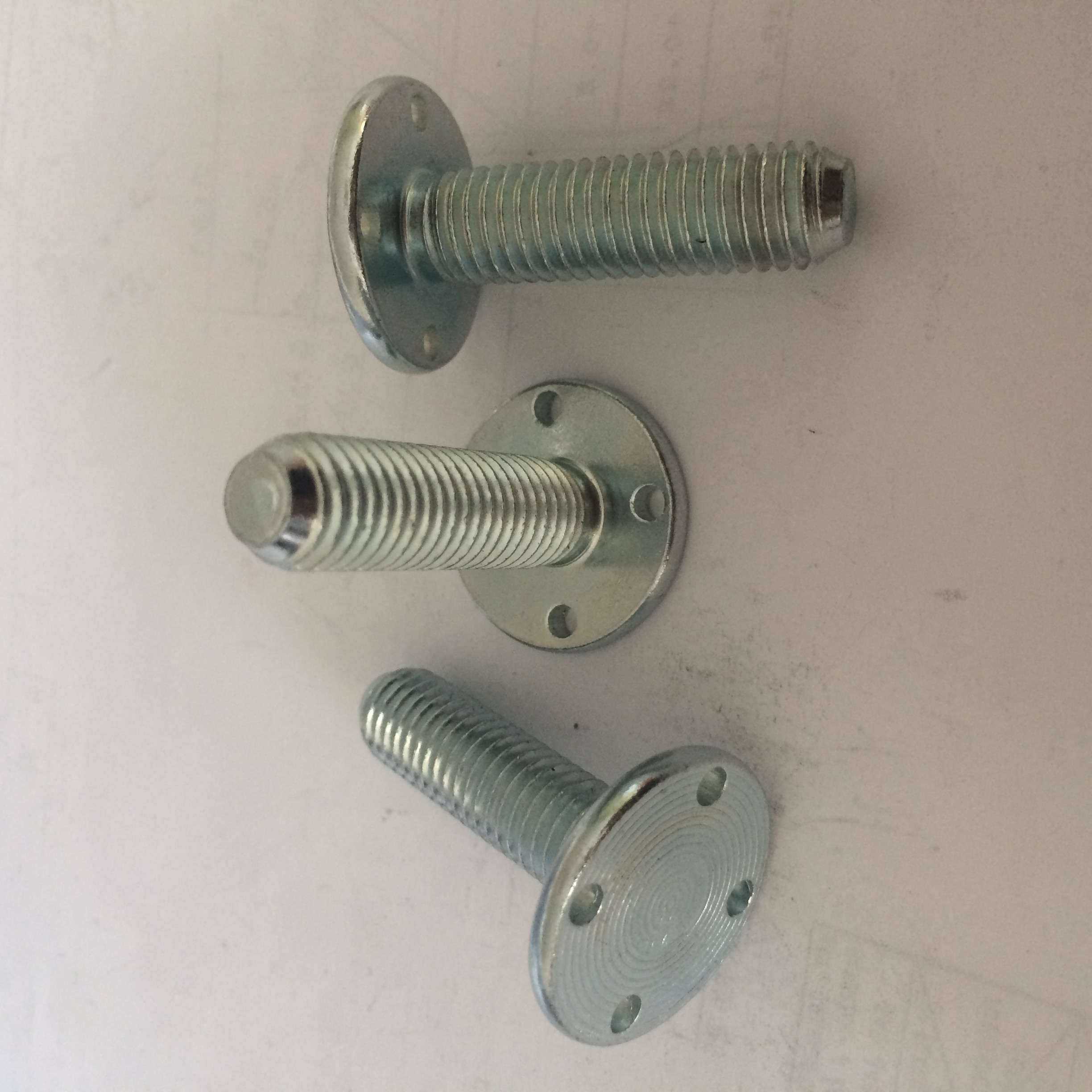 Zinc Plated Alloy Steel Weld Studs Big Truss Head Welding Screws