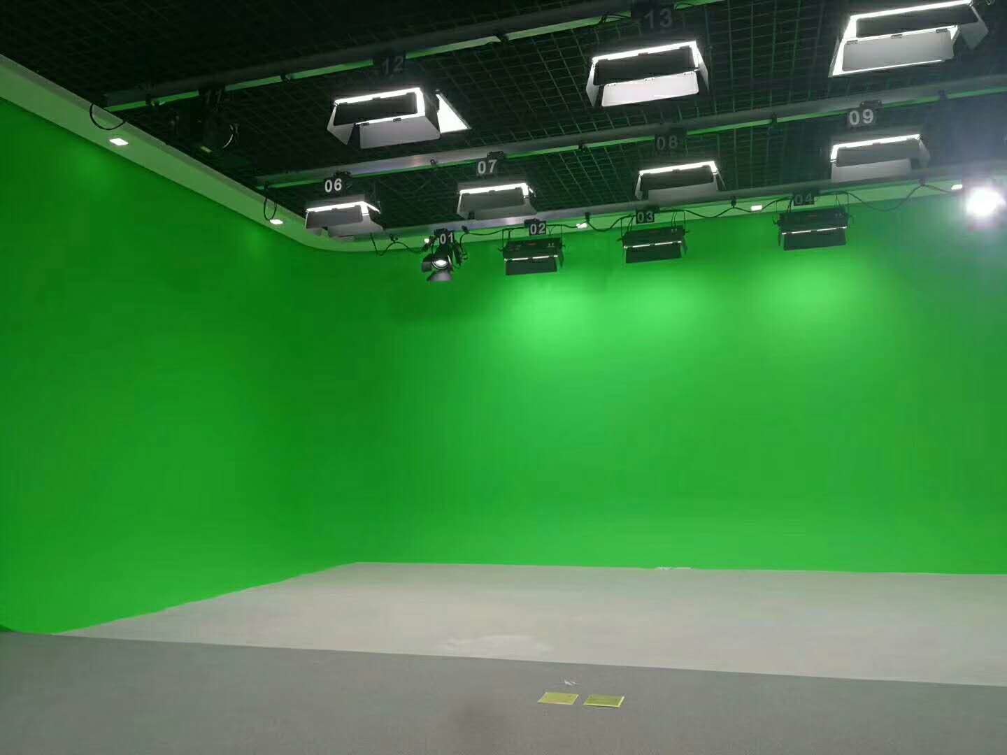 CRI95 300W LED Studio Light 3200K-5600K Adjustable Silent Cooling RDM DMX Control