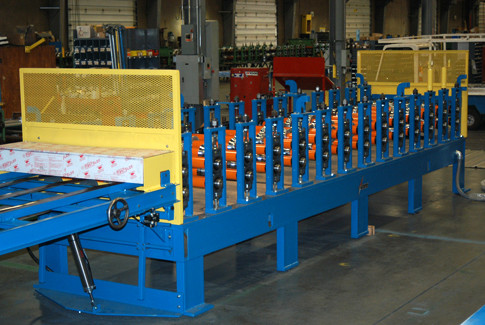 Custom Glazed Roofing Tile Roll Forming Machine 5.5kw , Corrugated Iron Sheet Making Machine