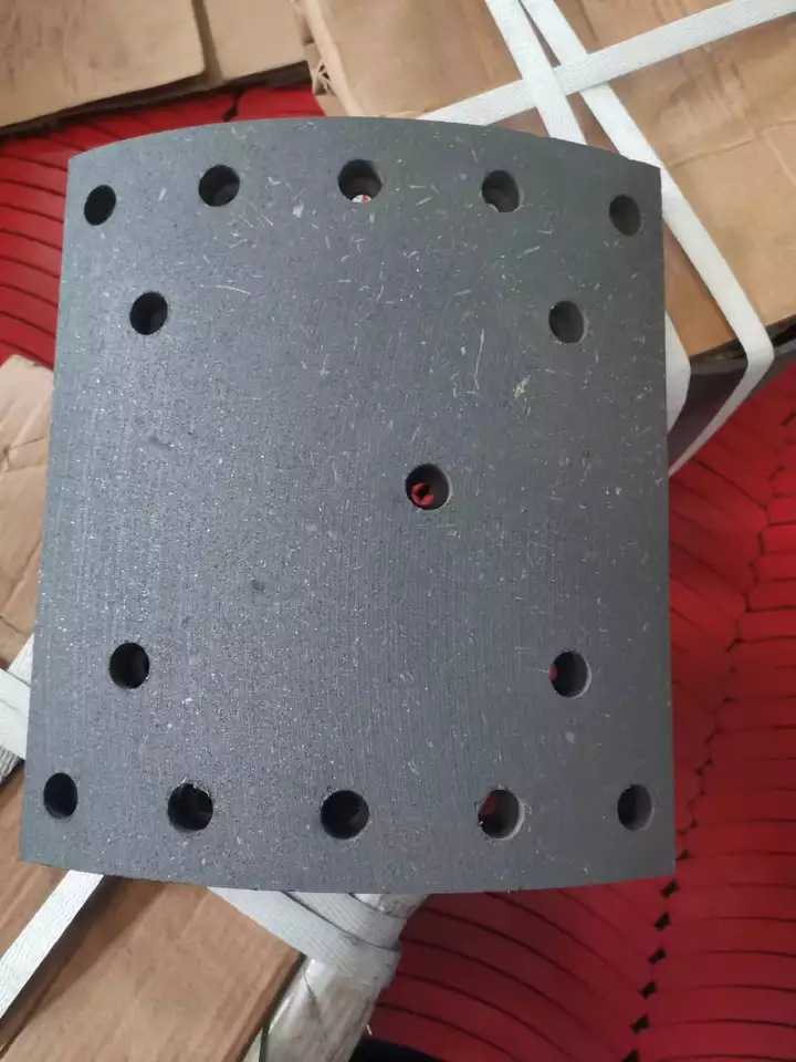 Truck Brake System Brake Lining Car Accessories for in Manufacturing