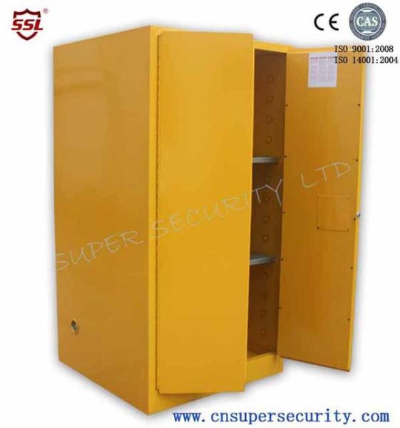 Quality Zinc Lever Lock Pool Chemical Storage Cabinets With 2 Shelves Fully-welded Durable and chemical Resistant for sale