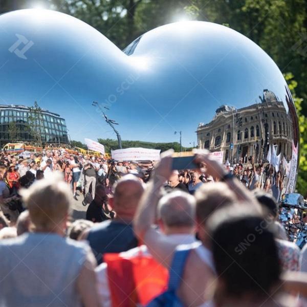 Buy cheap High Standard Mirror Polishing Stainless Steel Heart Sculpture For Public Art from wholesalers