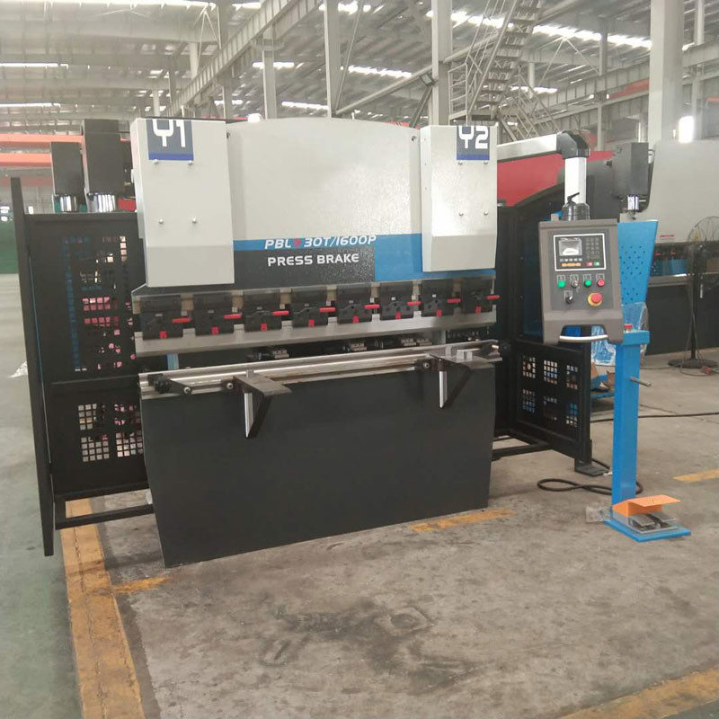 Estun E300 CNC Hydraulic Press Bending Machine For Steel Plate 30T 1600MM