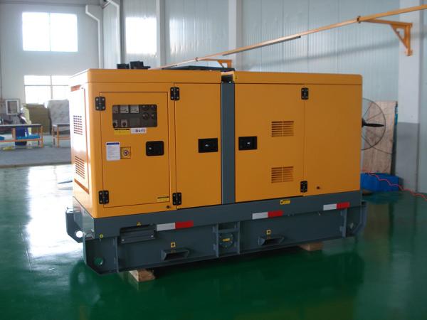 3 Pole MCCB Silent Diesel Generator Set , 280KW 350KVA Genset Diesel Generator