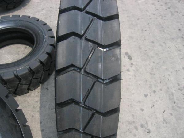 Buy cheap China manufacturer cheap price industrial pneumatic solid forklift tire 700-12 from wholesalers