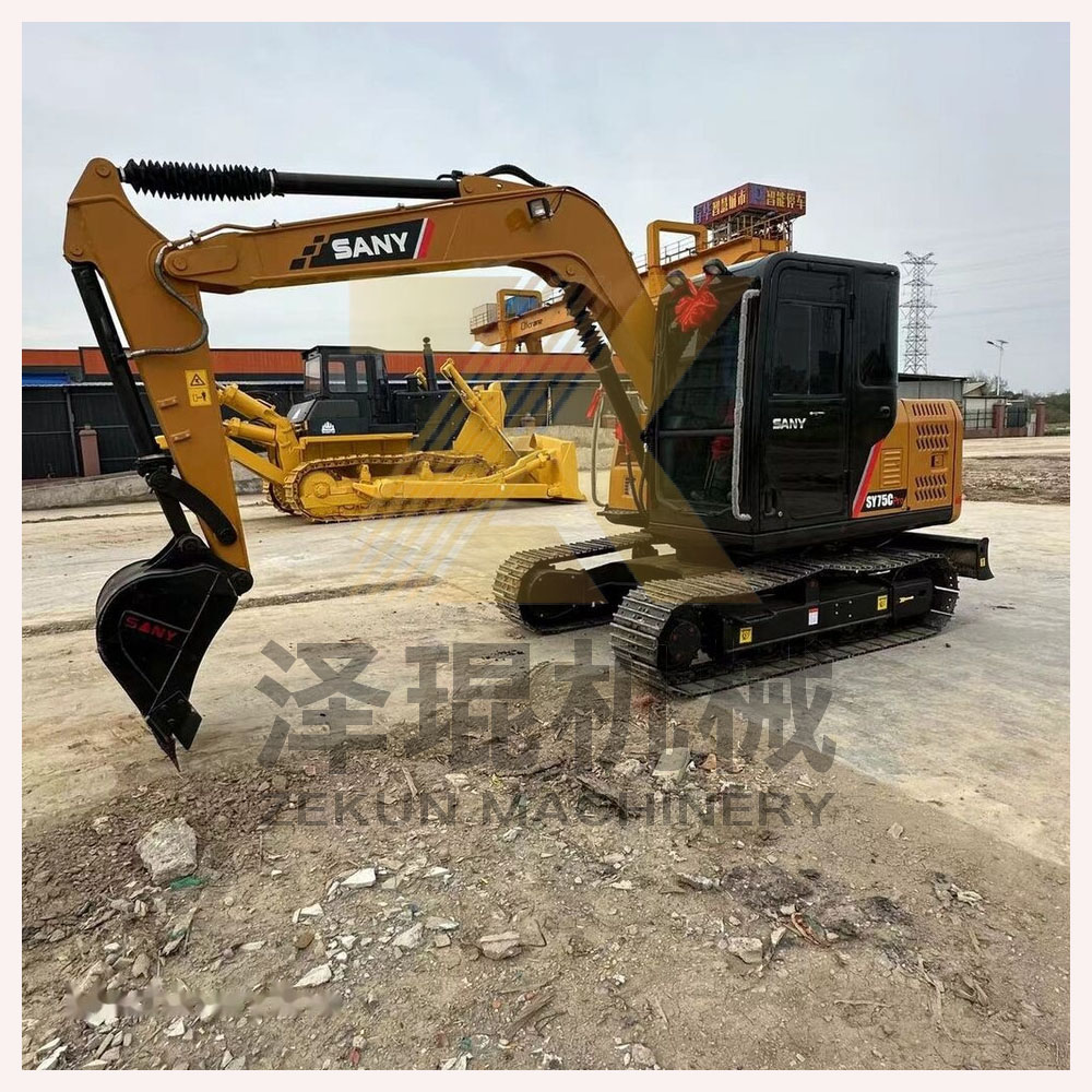 Used Sany SY75C Crawler Excavator with Pumps for Construction