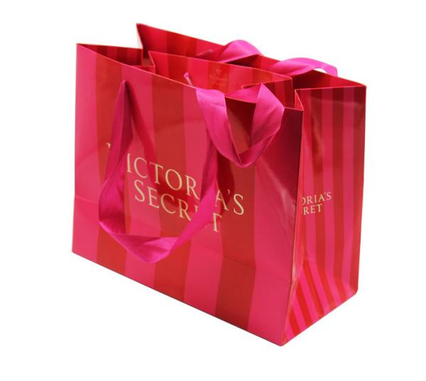 Buy cheap Custom Boutique Paper Gift Bags Packaging With Gold Foil Stamping Logo Suppliers from wholesalers