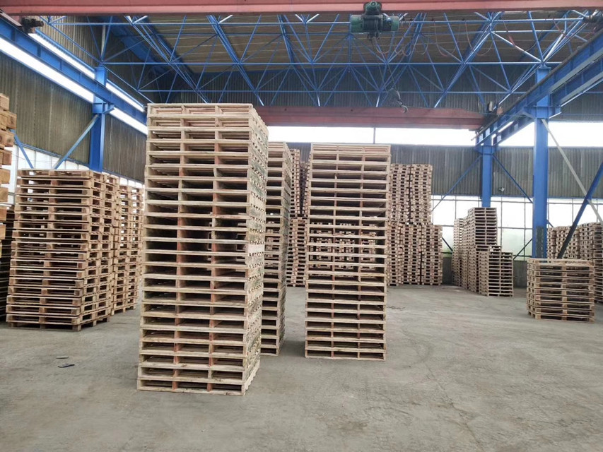 Semi Automatic Wood Pallet Nailing Machine Pallet Denailer Machine 800-1300mm