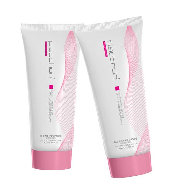 Men and Women Get the Perfect Blonde Look with Professional Salon Hair Bleaching