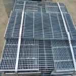 Galvanized Anti Tread Industrial Steel Grating Empty Grid Plate For Petroleum