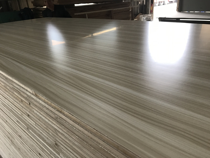 Gloosy Surface 4x8ft Melamine Faced Plywood For Cabinet