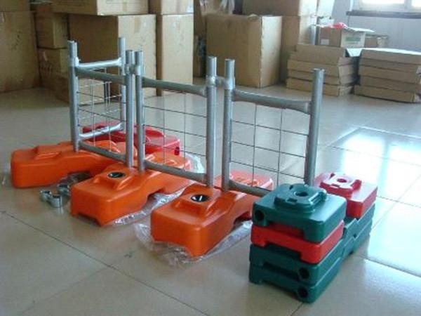Buy cheap Galvanized Movable Fence Temporary Fence / Safety Fence Net 3mm diameter from wholesalers