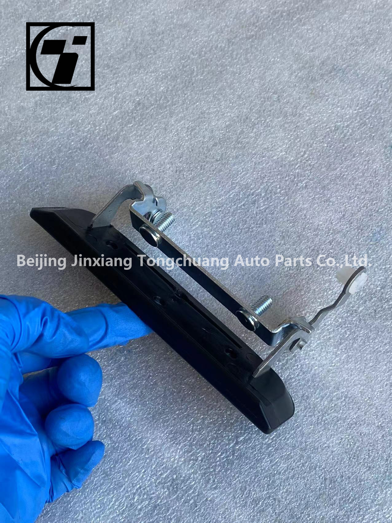 OE NO. 610524130 Front Door Handle and Cab Handle Model 610514130 for Foton 610524130