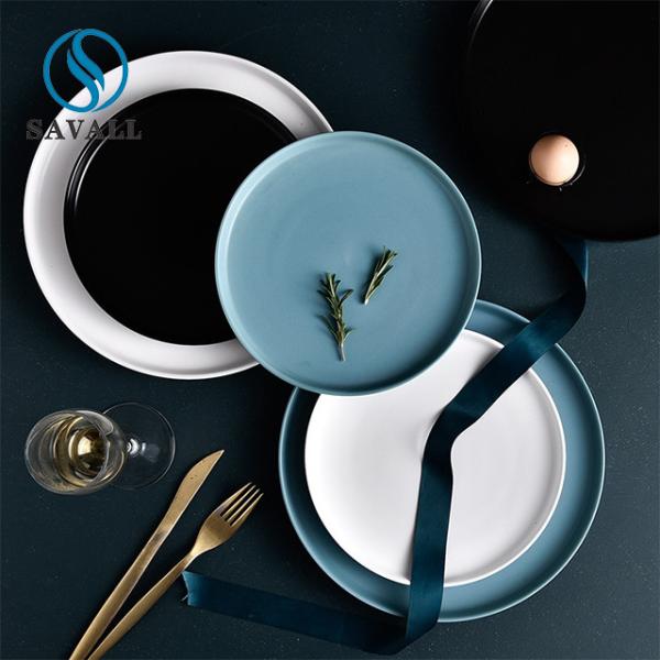 Buy cheap Round Eclectique Porcelain Plates Microwave Safe White Or Blue from wholesalers
