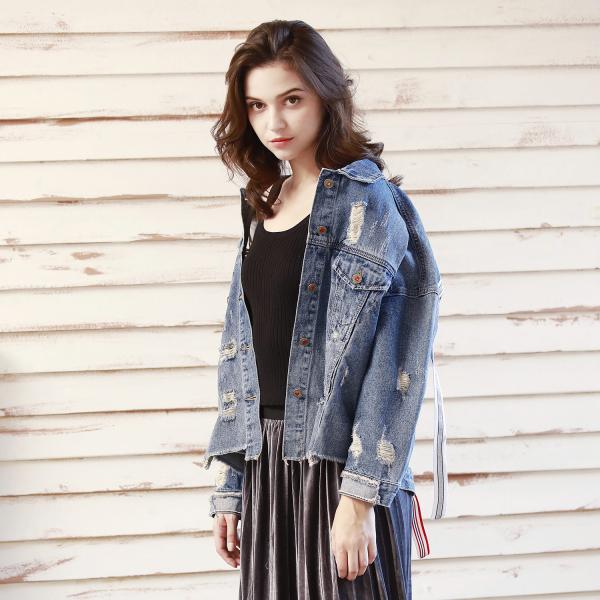 Buy cheap Washed Light Blue Loose Denim Blazer For Women from wholesalers