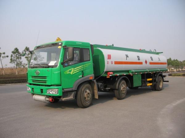 Buy cheap 22000L FAW Carbon Steel Oil Tank Truck 6x2 , Oil Transportation Trucks from wholesalers