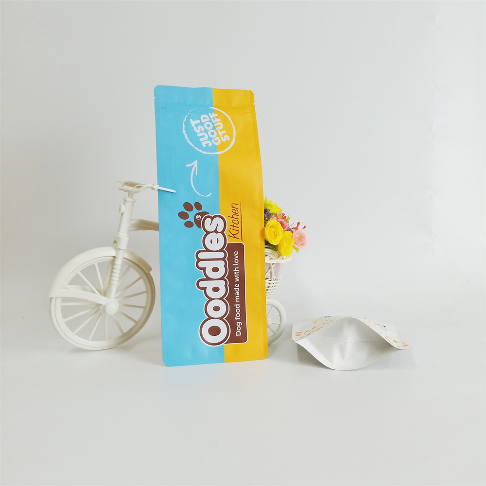 New Wholesale Factory Cat Food Dog Food Pet Snack Bag Stand Up Bag Kraft Paper Zip Lock Packaging Pouch For Pet