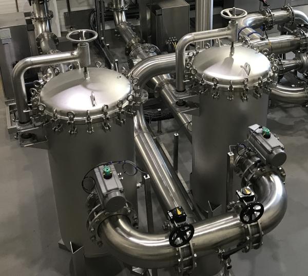 Buy cheap Multi Cartridge Filter Housing Mirror Polished Surface Finish 2.5 Cartridge Diameter from wholesalers