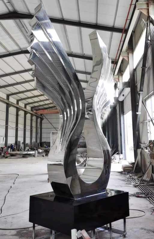 Outdoor Abstract 2.5 Meter High Forging Stainless Steel Sculpture