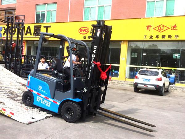 Buy cheap Electric Counterbalance Battery Powered Forklift With 4.5 M Lifting High from wholesalers