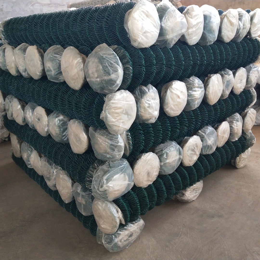 3.5mm Thick PVC Coated 8 Foot High Chain Link Fence Roll Low Carbon Steel