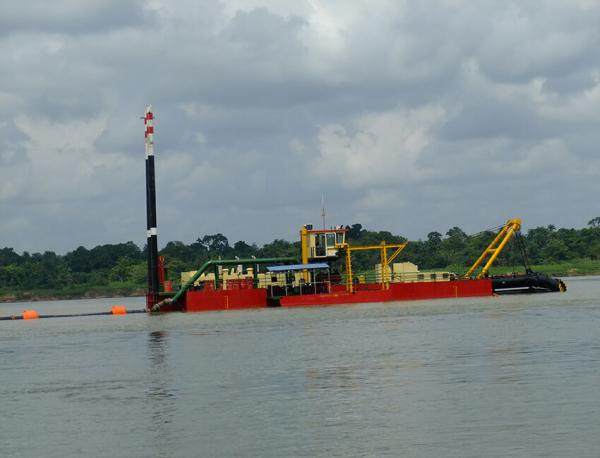 Buy cheap 18 Inch Plain Suction Dredger Hydraulic Machinery Long Distance High Reliability from wholesalers