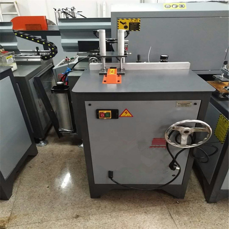Light Duty Georgian Bars Milling Machine 1.1kw Profile Bender Machine