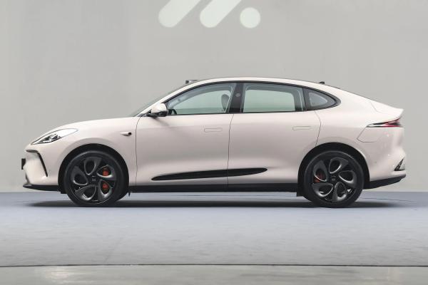 Buy cheap Zhiji LS6 Left Drive Electric Car sedan Zhiji S Flagship Model For Adult from wholesalers