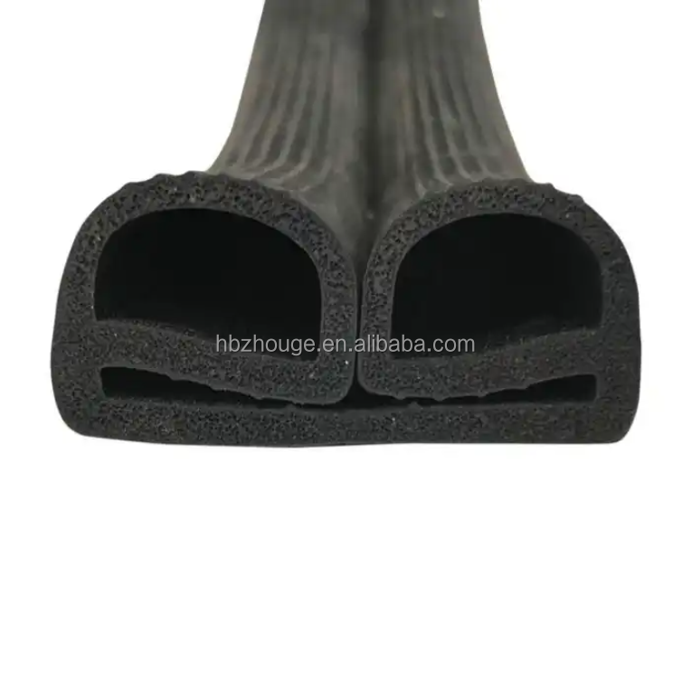 Customized Dense/Foam Rubber Sealing Strip in Yellow Silicone/EPDM for Moulding Service