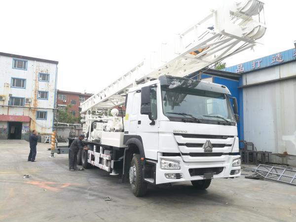 BZC400CHW Truck Mounted Water Well Drilling Machine 400m Drilling Depth Sinotruk