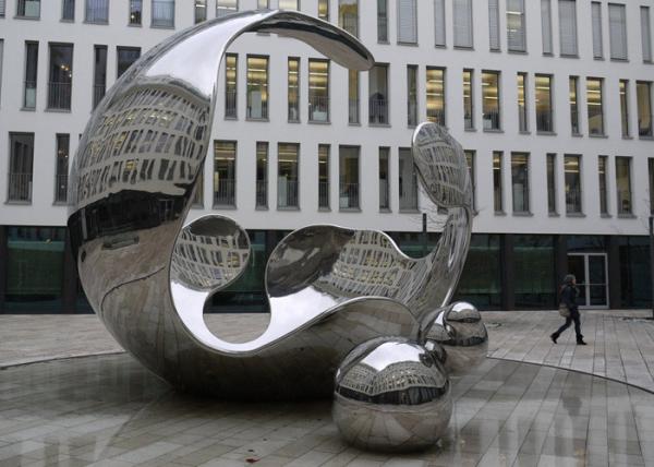 Buy cheap Big Garden Decoration Art Polished Stainless Steel Sculpture Artists Custom Size from wholesalers