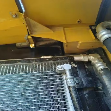 Crawler Used Komatsu Pc 56-7 Excavator Yellow