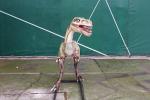Realistic Coelurosaurs Dinosaur Lawn Statue Snow Proof For Festival Exhibition