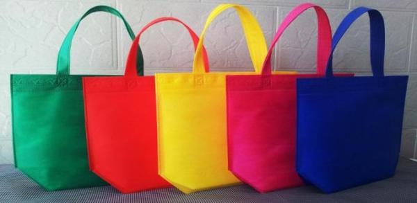 Buy cheap Eco-friendly Colorful Shopping non woven Bag from wholesalers