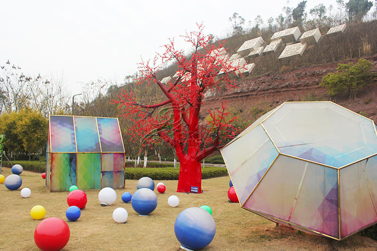 Eco Friendly Red Lantern Silk Material Hand Made Chinese Festival Lantern
