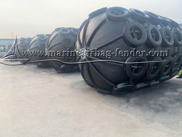 Buy cheap 50kpa 80kpa Pneumatic Rubber Fender For Ships Docks And Vessel from wholesalers