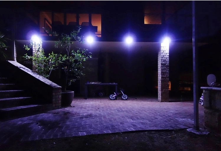 Waterproof Solar LED Flood Lights With Motion Sensor , Outdoor Wall Light