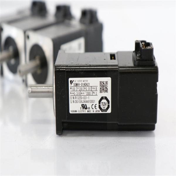 1PCS 3 Phase YASKAWA SGMAV-01ADA21 Servo Motor InsB Industrial Servo Motor