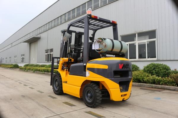 Buy cheap Industrial Warehouse 3t Lpg Dual Fuel Forklift Trucks With Nissan K25 Gas Engine from wholesalers