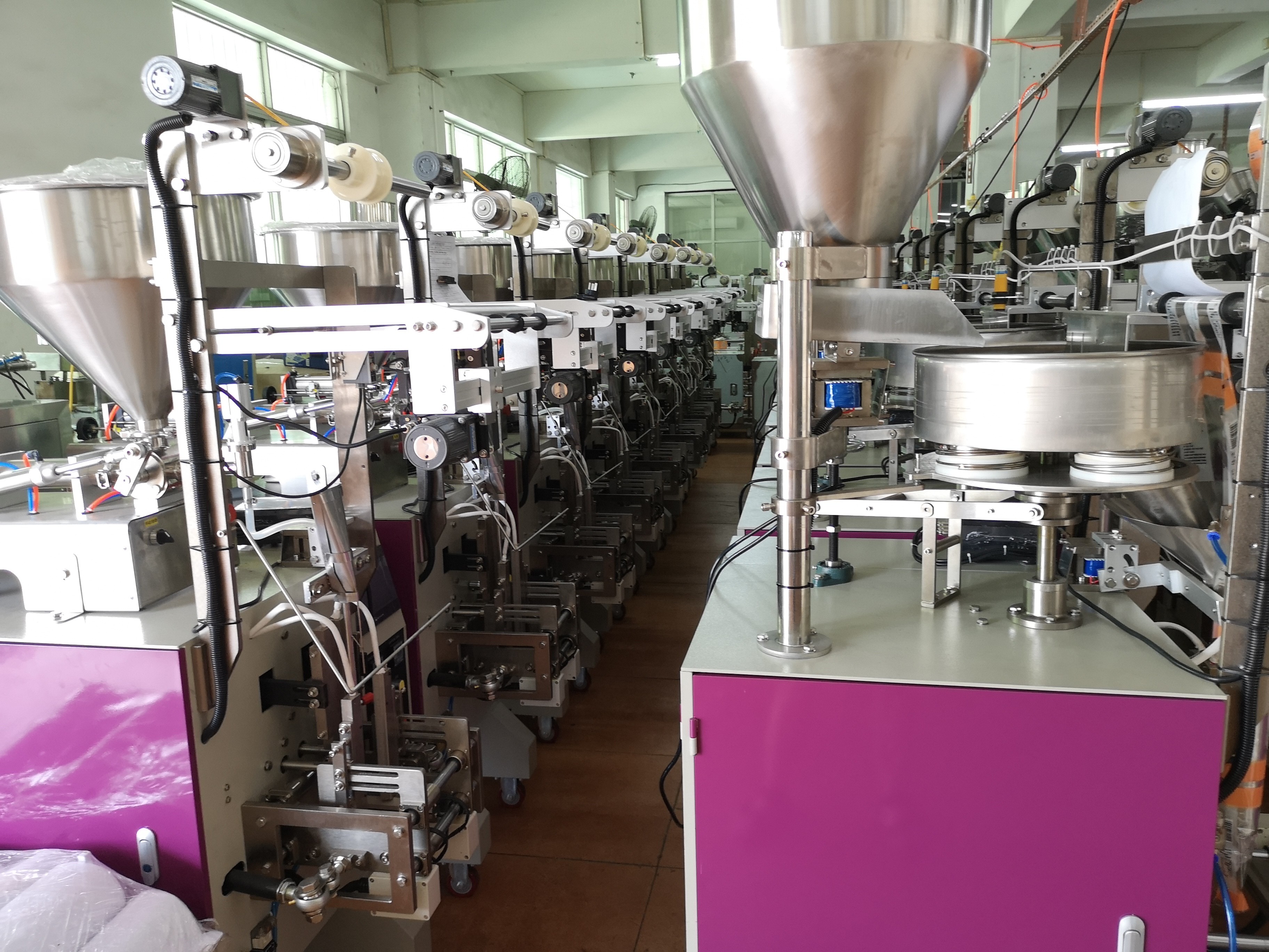 Automatic Screw and Plastic Dowel Set Counting and Small Bag Pouch Packing Machine