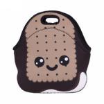 Manufacturers sell cartoon lunch bags across the border, convenient to store and