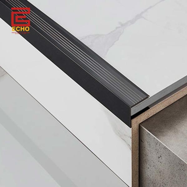Square Stair Nosing Trim Stainless Steel Stair Tread Nosing Strip For Tiled