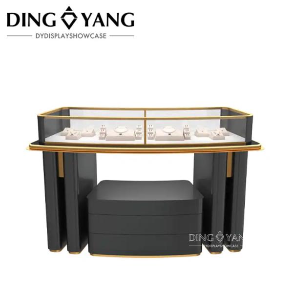 Buy cheap Jewelry Showcase Displays Modern Curve Jewelry Showcase Fixtures With Low Power Consumption Lights from wholesalers