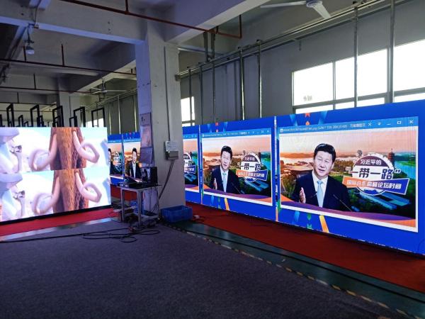 Buy cheap SMD 1000cd/Sqm P3.91mm LED Advertising Video Screen IP40 from wholesalers