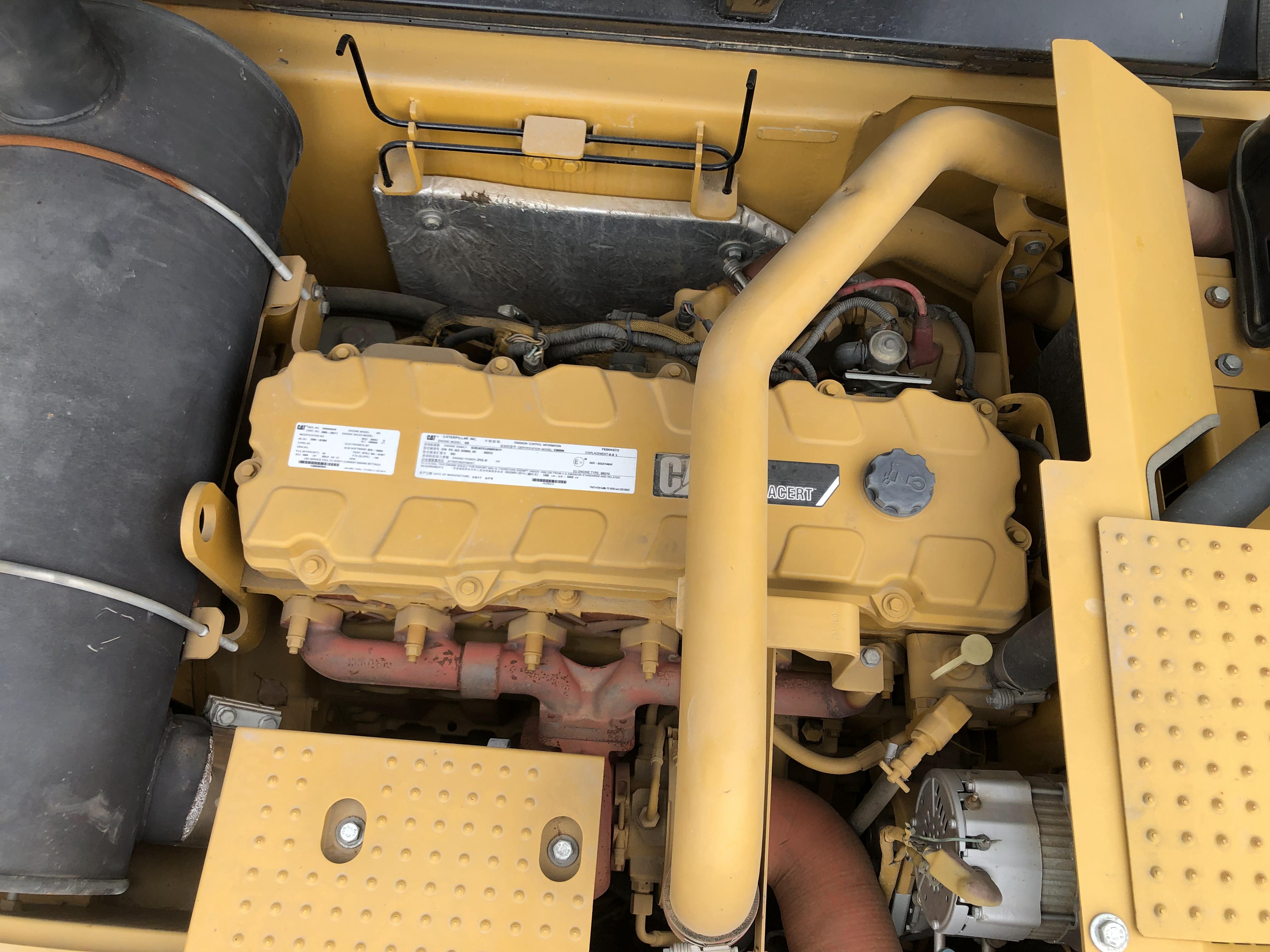 200 kW Caterpillar 336D Excavator Made in Japan 2020 Year Model Transport Width 3.19 m